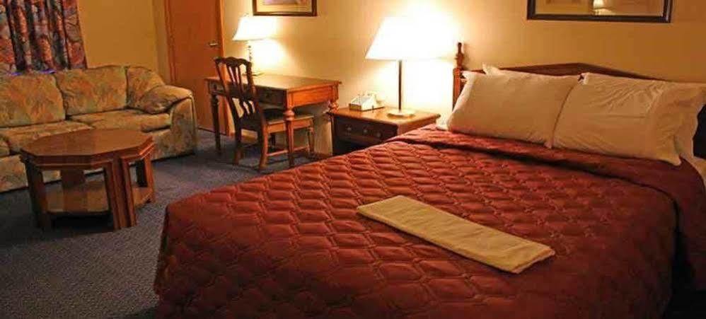 Iron Road Inn Elkins Εξωτερικό φωτογραφία
